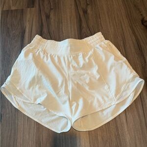 Lululemon hotty hot short